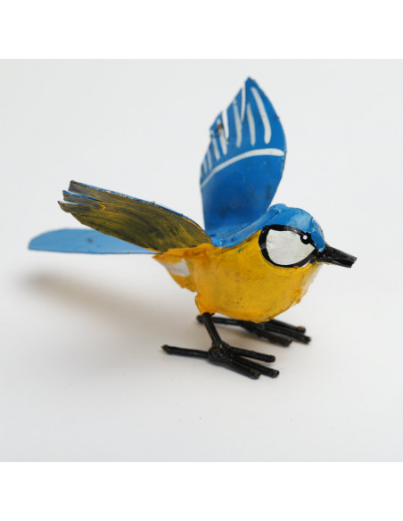 Mésange bleue ailes ouvertes en métal recyclé deco jardin