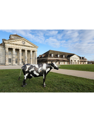 Ma vache montbéliarde pièce unique en métal recyclé pour le jardin deco jardin