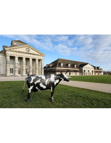 Ma vache montbéliarde pièce unique en métal recyclé pour le jardin deco jardin