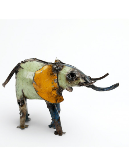 Éléphant coloré en métal recyclé moyen modèle deco jardin