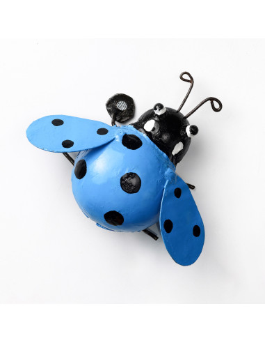Coccinelle bleue ailes ouverteS en métal recyclé peint deco jardin