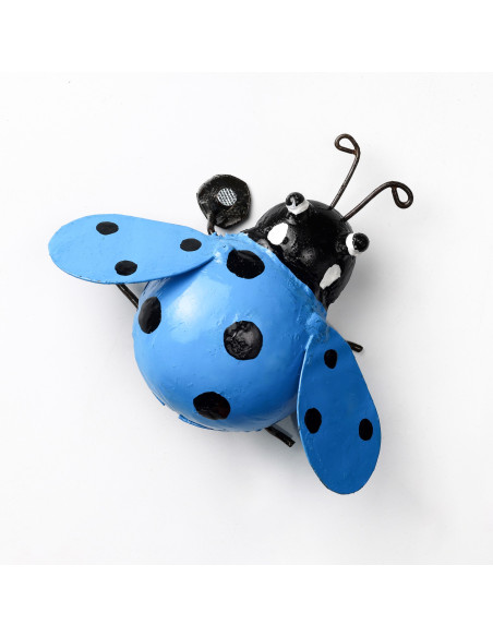 Coccinelle bleue ailes ouverteS en métal recyclé peint deco jardin